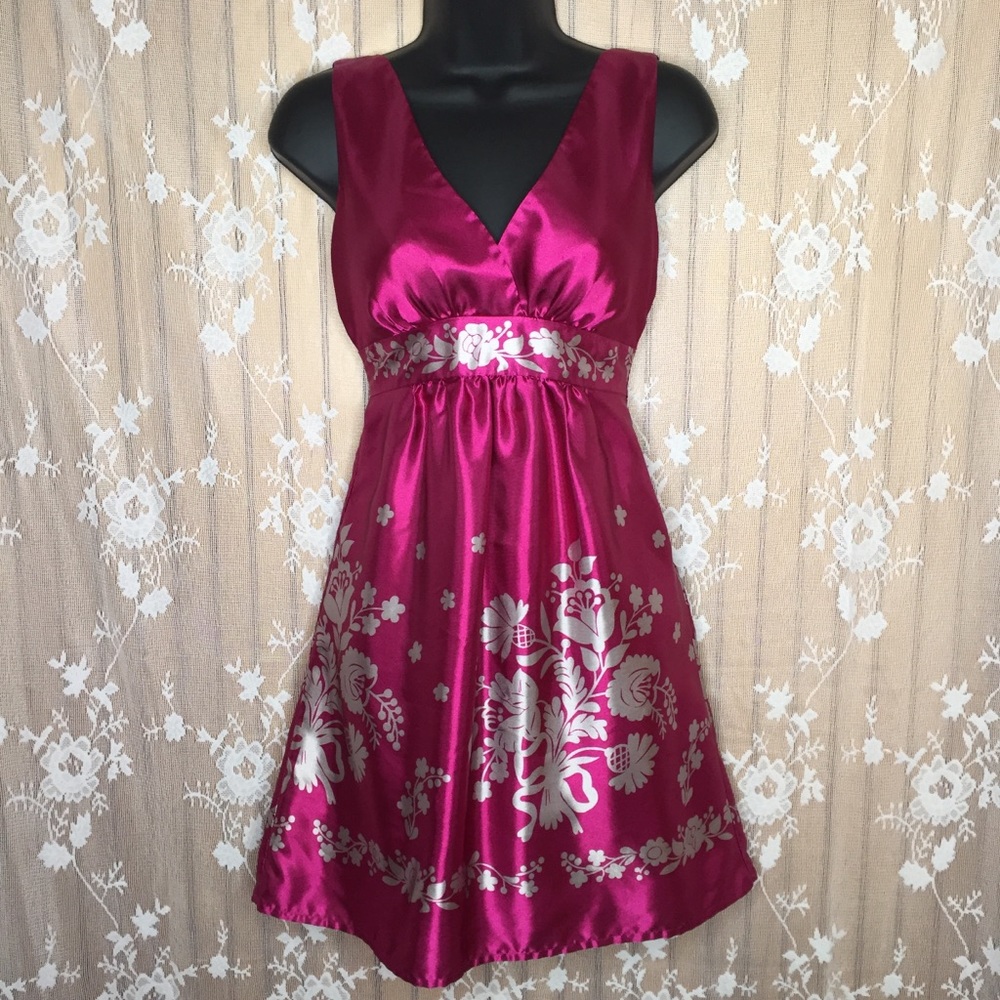 Fuschia floral dress 🌺